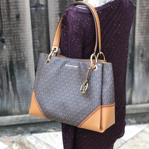 NWT Michael Kors Signature Nicole handbag&wallet - Picture 5 of 7